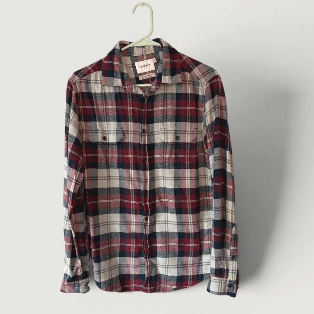 Goodfellow & Co Mens Plaid Flannel Button Down Shirt Red Navy Cream Size M
